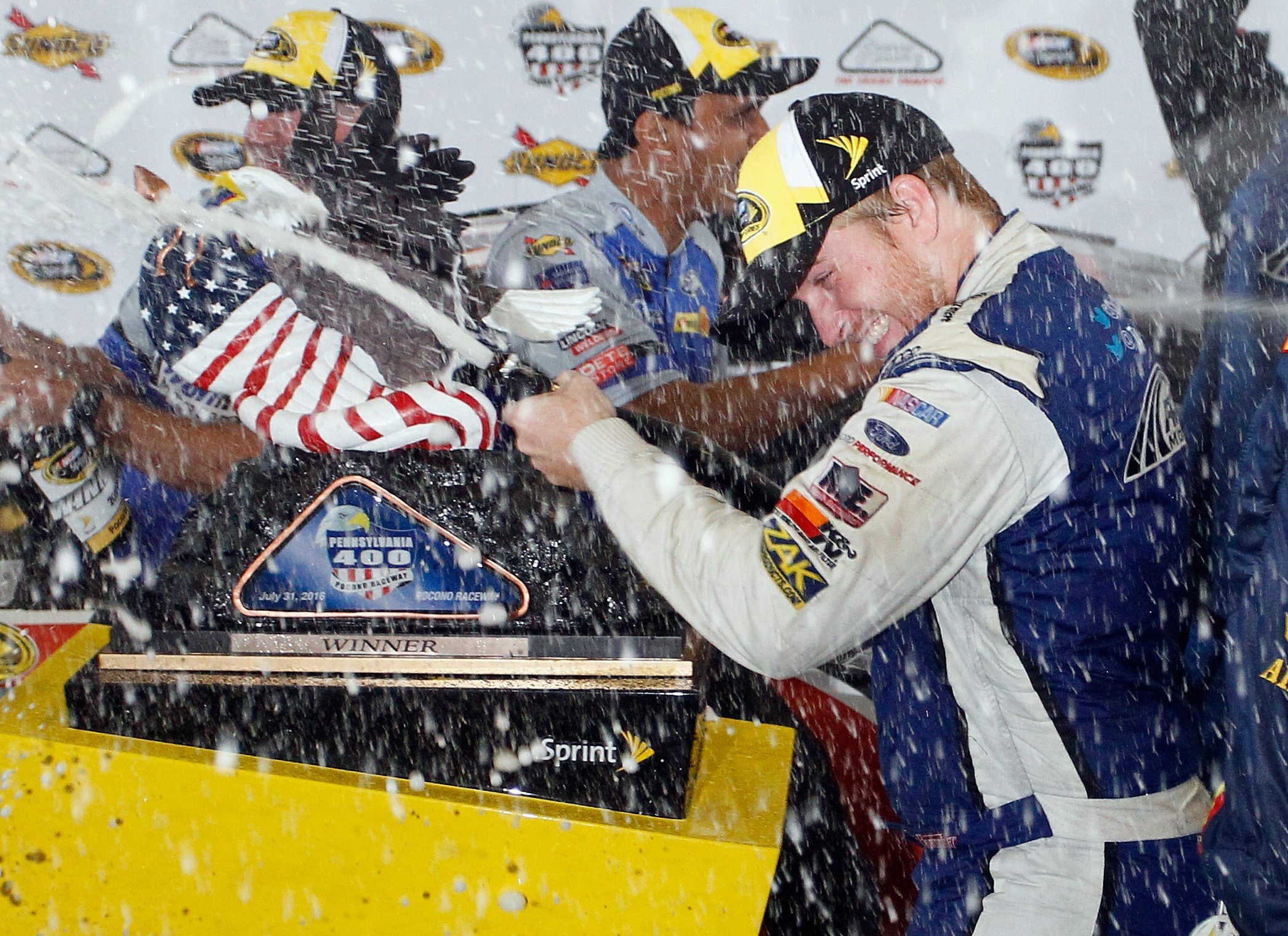 Buescher Victory Lane Photo 2016